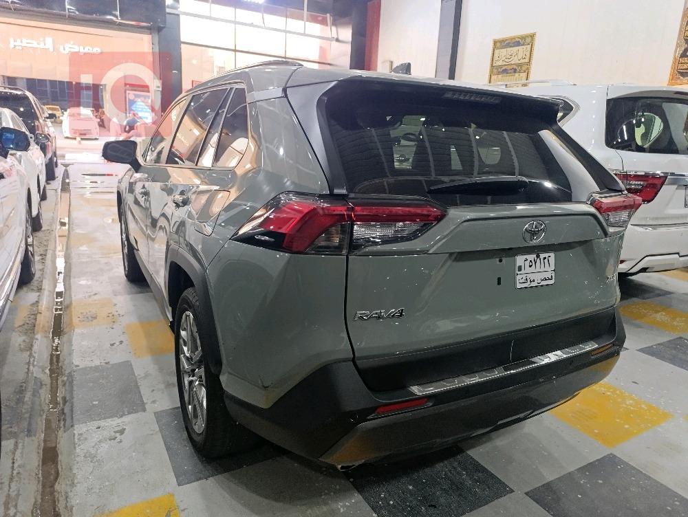 تويوتا راف 4